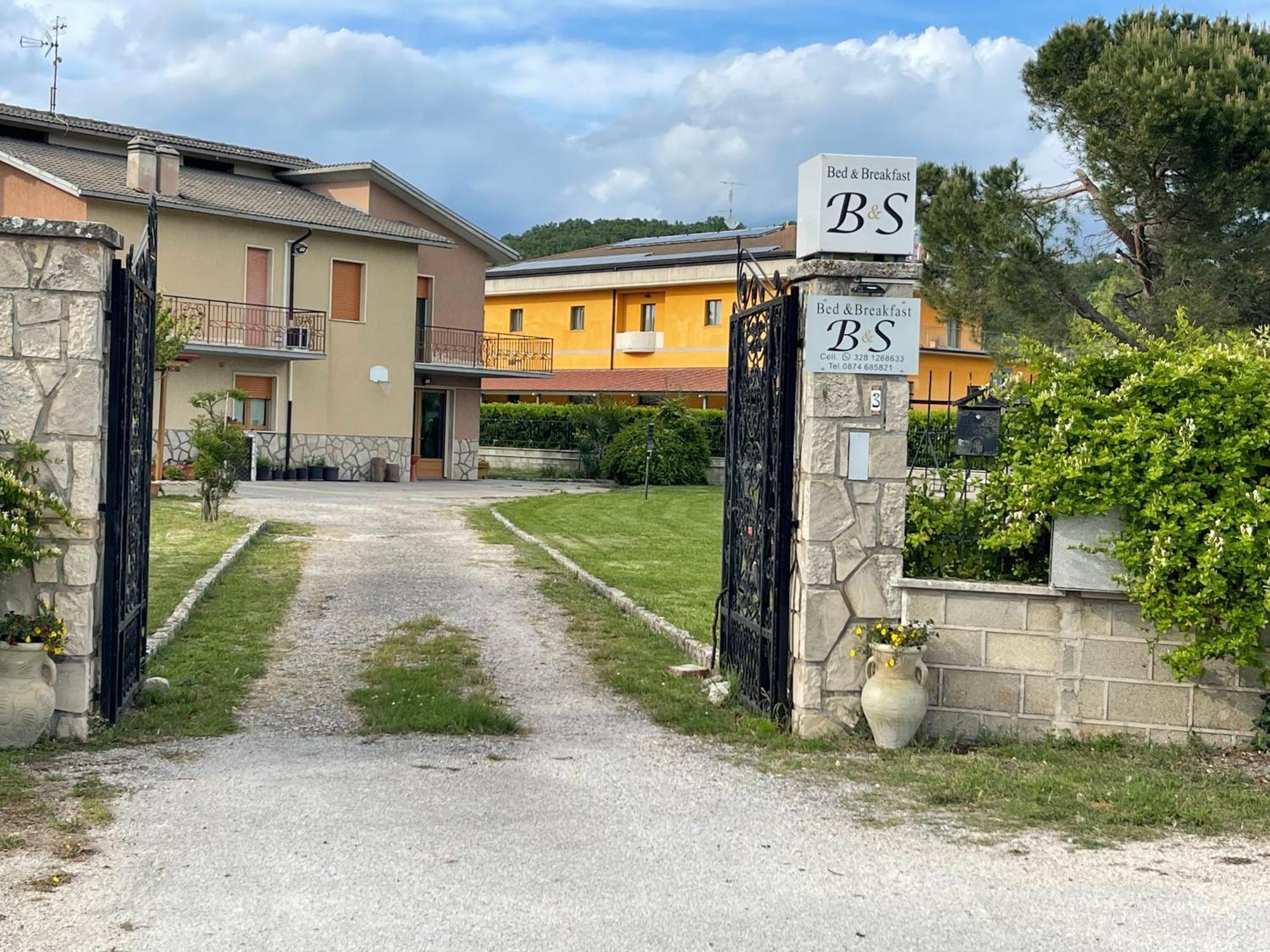 Bed and Breakfast B&S Vinchiaturo Esterno foto