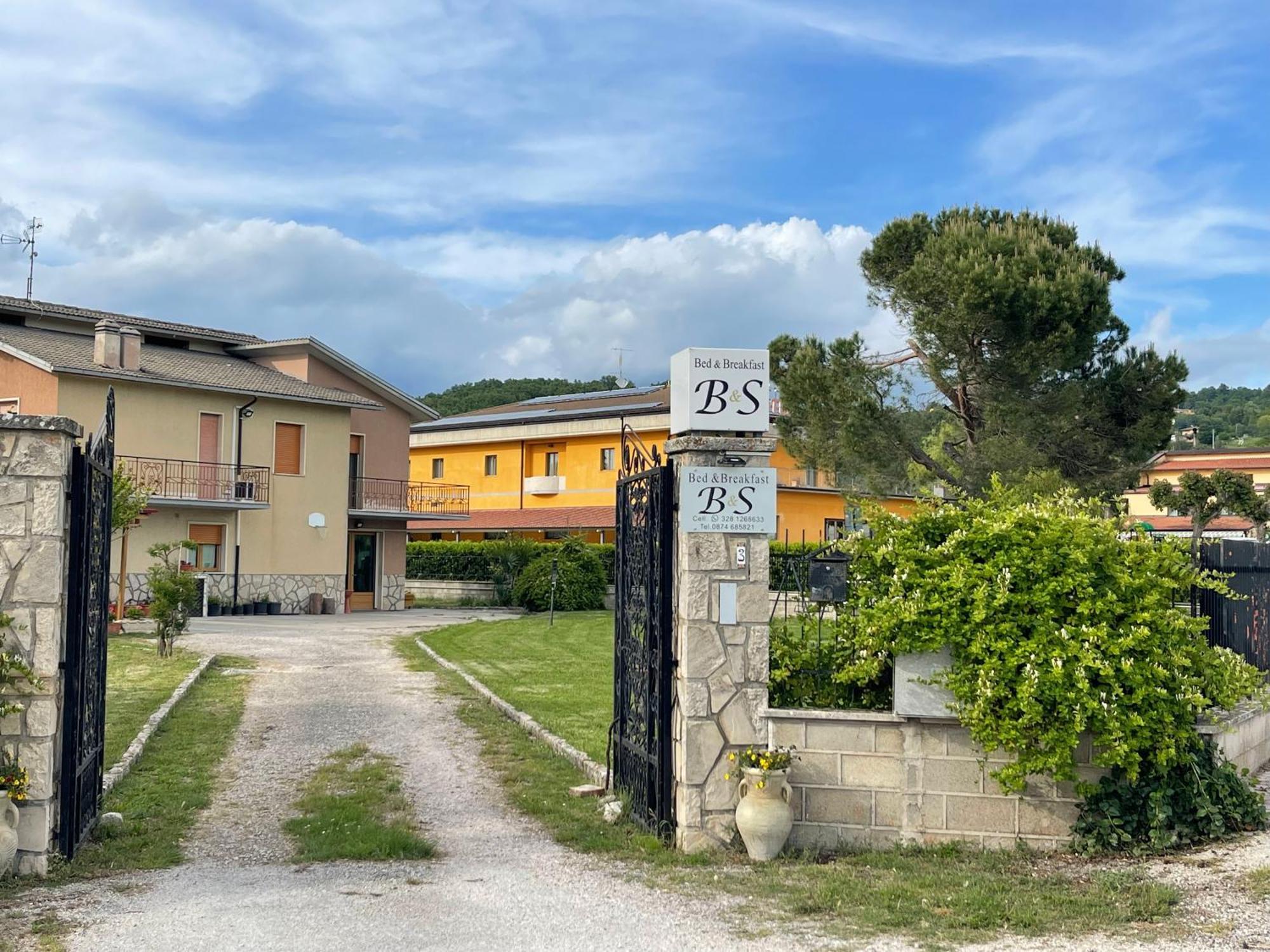 Bed and Breakfast B&S Vinchiaturo Esterno foto